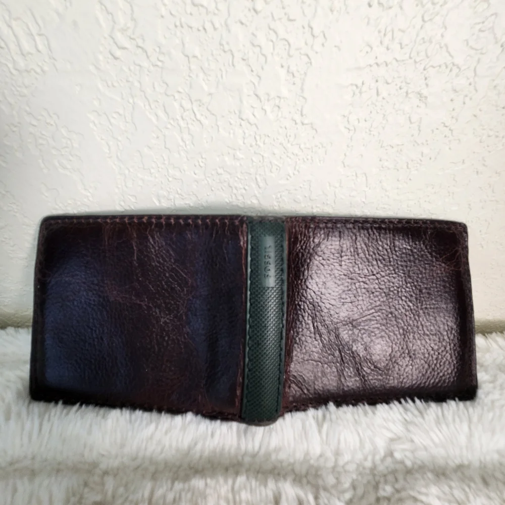 Fossil Men's Leather Bifold Wallet with Flip ID Brown/Green